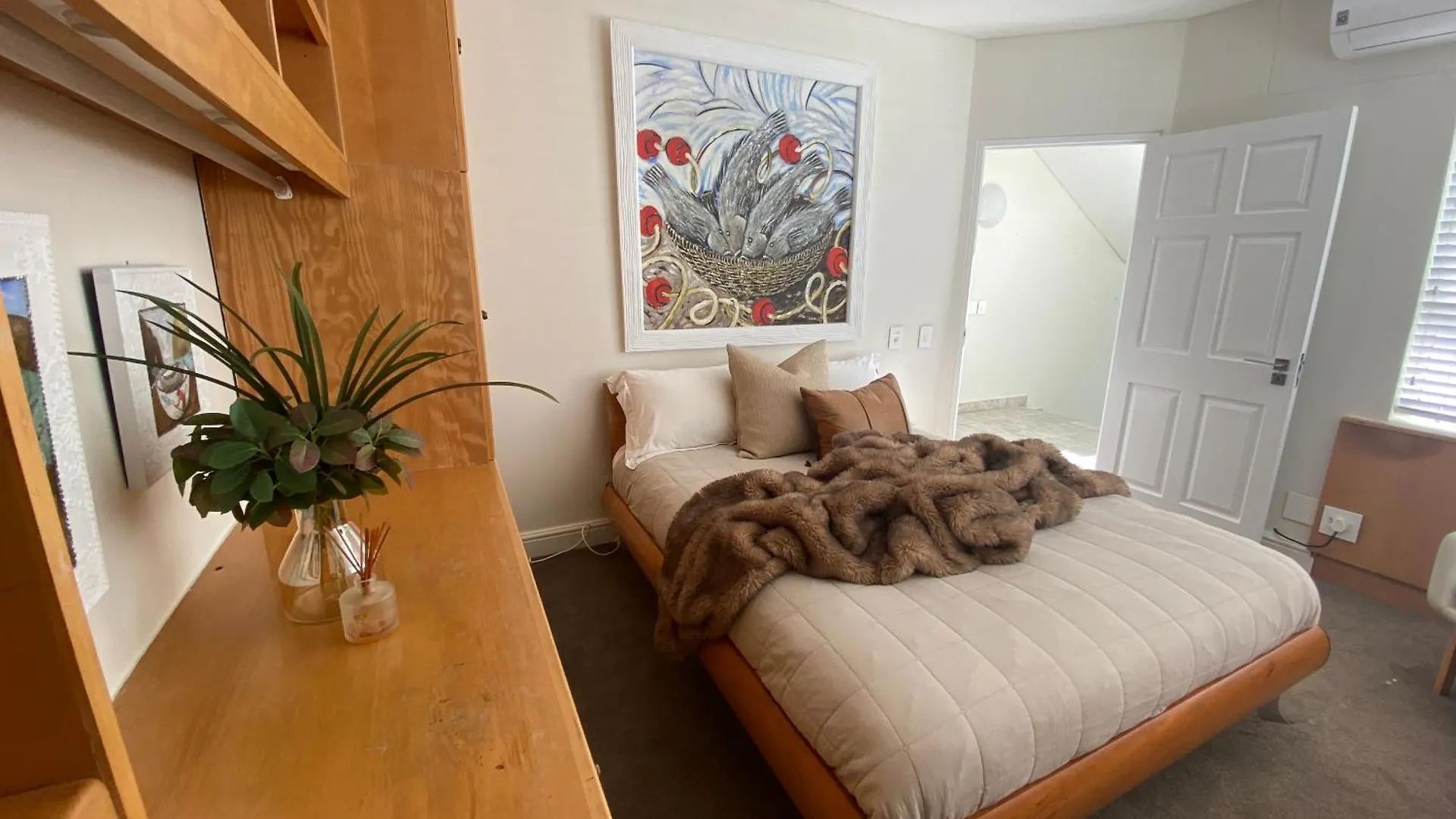 280 Kloof Road Villa Clifton Cape Town 0*,  South Africa